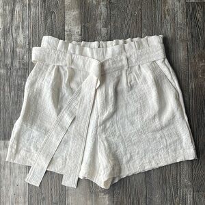 a • new day High Rise Paperbag cream Shorts with belt, X-Large